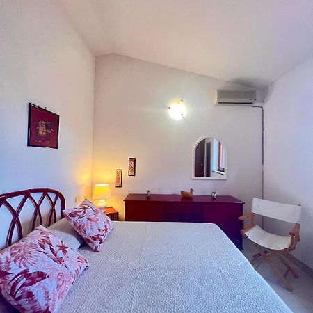 Appartamento Stella Con Vista Mare San Teodoro  Exterior foto