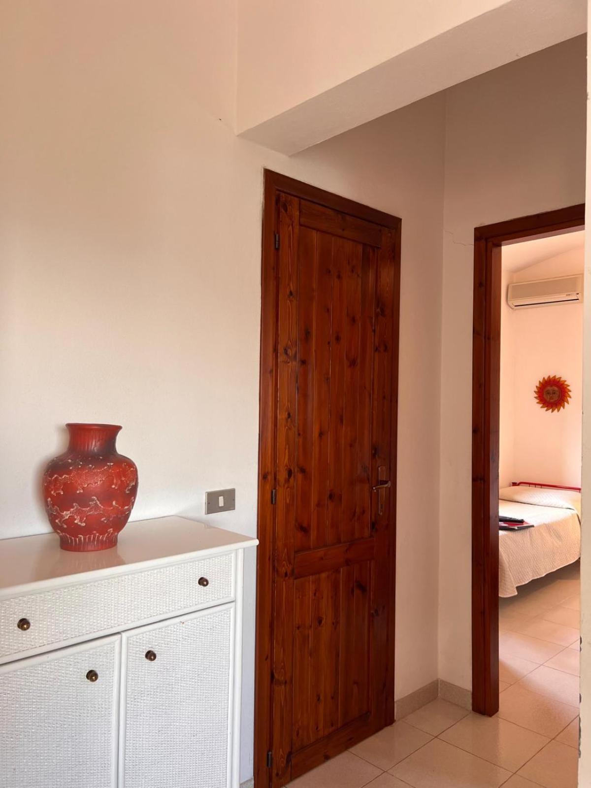 Appartamento Stella Con Vista Mare San Teodoro  Exterior foto